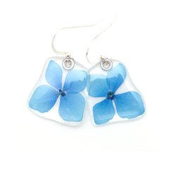 68027 Small Blue Hydrangea flower earrings
